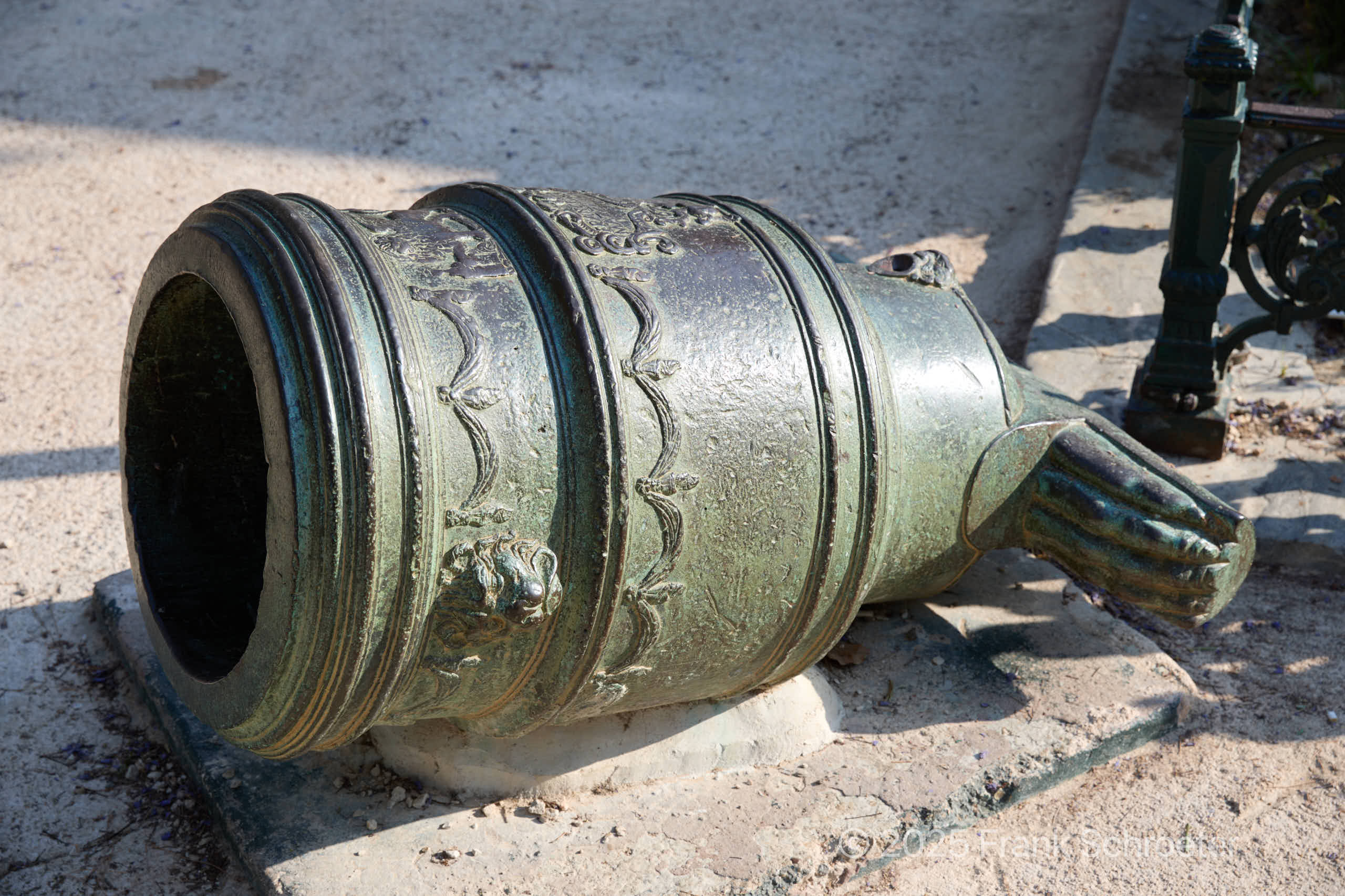 Bronze Mortar cast by Fransesco Mazzaroli 1670.
