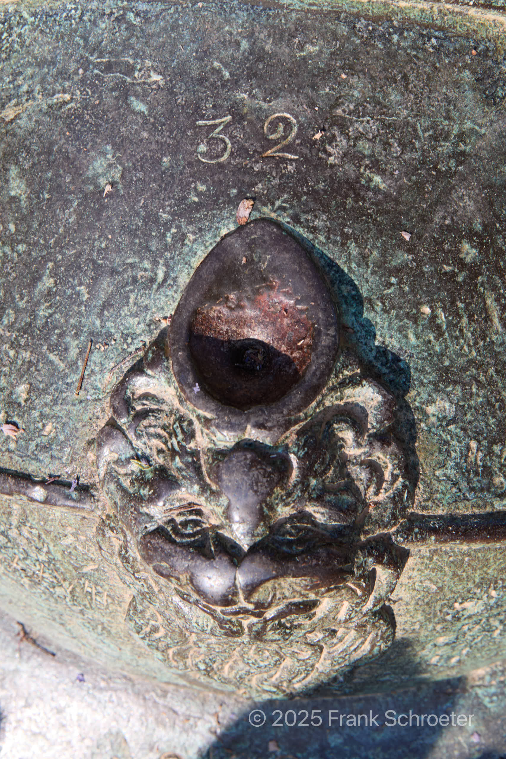 Bronze Mortar cast by Fransesco Mazzaroli 1670.